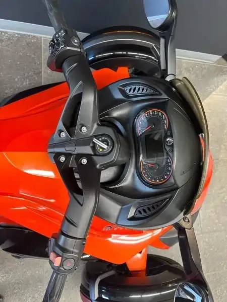 2016 Can-Am SPYDER RS-S(SE5)ROUGE MAG/NOIR in Sport Touring in Lanaudière - Image 6