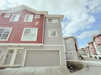 9 6945 185 STREET Surrey, British Columbia