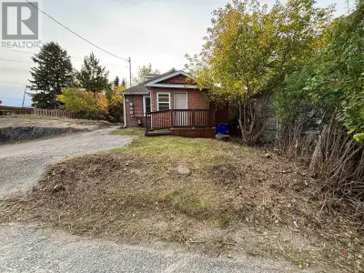 This 6-bedroom, 3-bathroom home is ready for it's next owner!. One of the rooms is rented for $717.5...