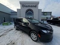 Family-Ready Comfort & Everyday VersatilityWhen life gets busy, you need a vehicle that works as har... (image 3)