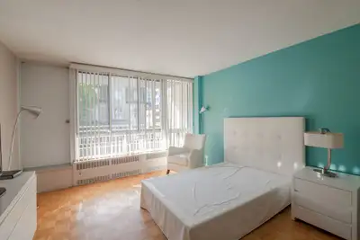 Akelius studio apartment for rent. Located near Du Fort in the Downtown - Guy Concordia neighborhood...