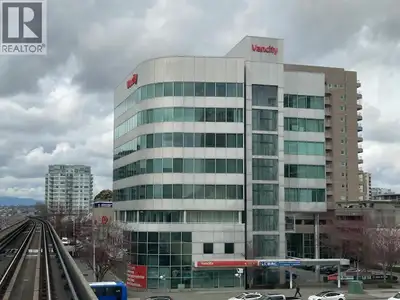 Newly renovated office unit for sublease. This office building is situated in the heart of Richmond...