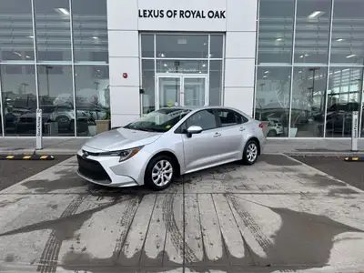 This 2022 Toyota Corolla LE is ready for action from every angle. Sleek J-shaped bi-beam LED headlam...