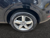 Check out this vehicle's pictures, features, options and specs, and let us know if you have any ques... (image 8)