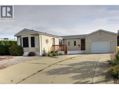 Welcome to your new oasis in the highly sought-after Lawrence Heights, a premier 40+ community in Ve...
