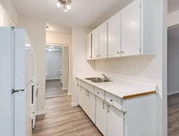 Amenities: Air Conditioning • Outdoor Courtyard • Storage Room Suite & Building: Spacious one-bedroo... (image 4)