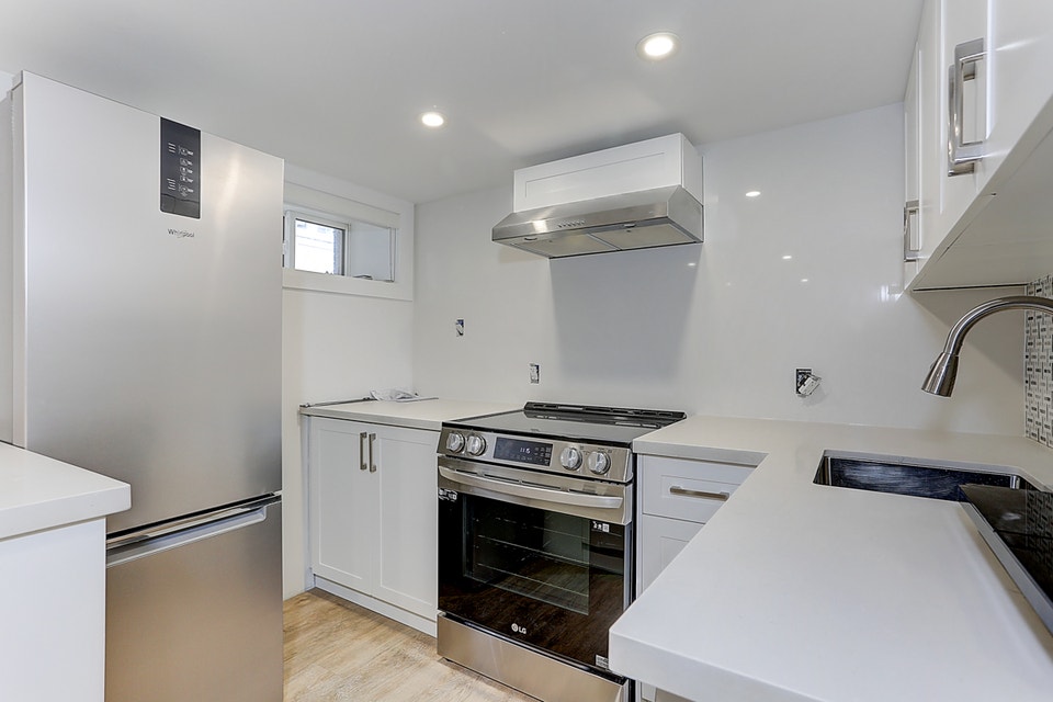 61 Clouston Ave - Lower 5