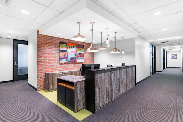 Fully serviced open plan office space for you and your team dans Espaces commerciaux et bureaux à louer  à Ville de Vancouver - Image 3