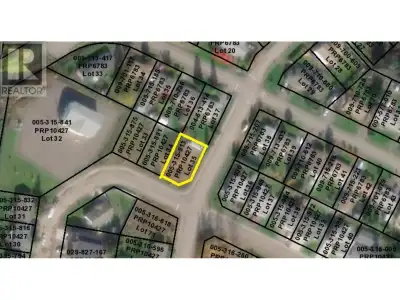 Affordable corner building lot in a desirable location in Houston BC! This lot is 6,1546 sq ft, leve...