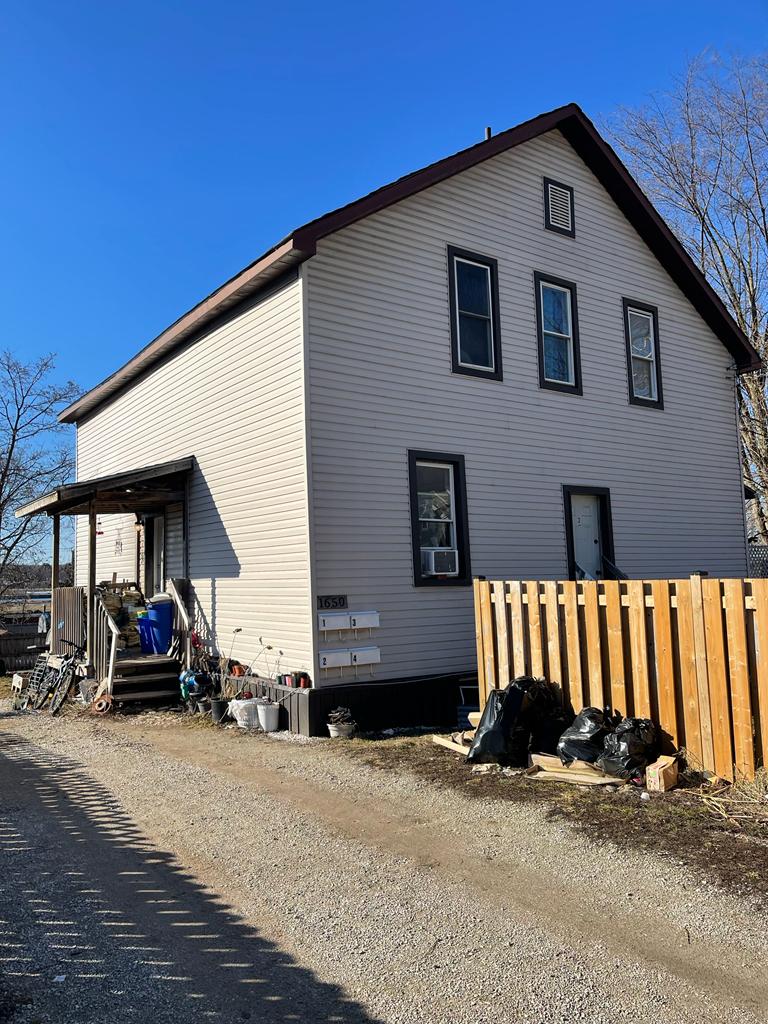 Room for rent 550 At 1650 3rd ave e, OwenSound Room Rentals