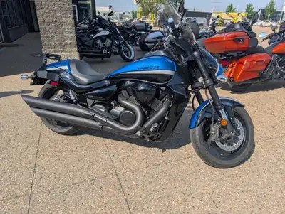 Price does not include $299 dealer fee and taxes 2023 Suzuki Boulevard M109R with 18,753 km. This bi...