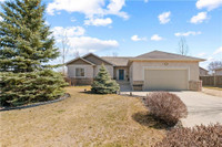 12 Bentley Place Niverville, Manitoba
