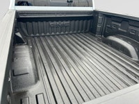 Welcome to Capital GMC! This 2026 GMC Sierra 2500HD in Glacier White Tricoat is equipped with 4WD an... (image 9)