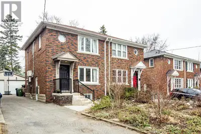 32 RANDOLPH ROAD Toronto (Leaside), Ontario
