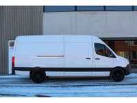 2021 MERCEDES SPRINTER 2500 -- 170 FULL SIZE -- HIGH ROOF -- ECONOMICAL DIESEL ENGINE !!! 3 SEATER!!... (image 3)