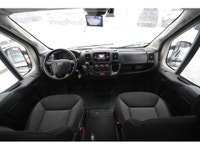 Ram ProMaster Cargo Van 3500 2020 High Roof 159WB avec moteur V6 3.6L developpant 280 hp et 260 lb-f... (image 2)