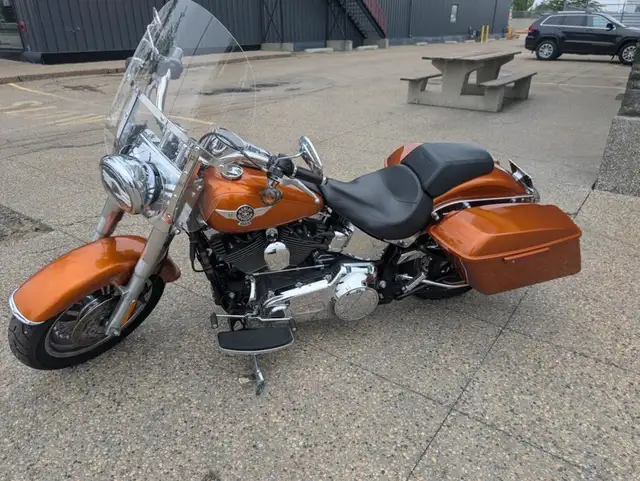 2014 Harley-Davidson FLSTF - Softail Fat Boy in Sport Touring in Edmonton - Image 5