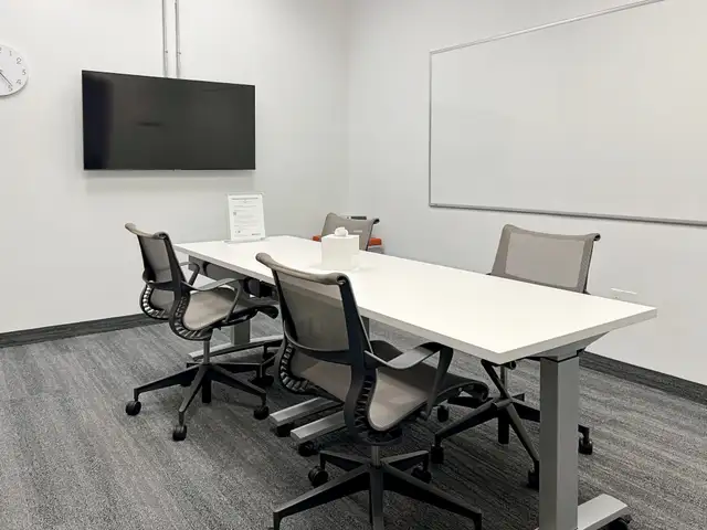 Beautifully designed office space rental for 4 persons in Barrin in Commercial & Office Space for Rent in City of Halifax - Image 14