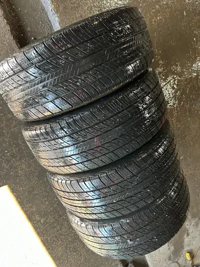 TIRES 225 45 18 Uniroyal Tiger Paw Touring AS Tread Depth 8 8 9 9 / 32nds DOT 4721 $600