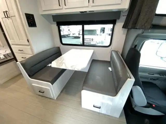 2023 EAST TO WEST Entrada 2200S in RVs & Motorhomes in Bedford - Image 35