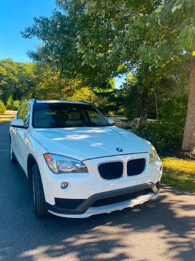 2015 BMW X1 AWD Well maintained, regular oil changes with synthetic oil only. Needs nothing Comes wi...