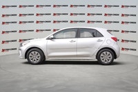 Seeking a vehicle that masterfully balances fuel economy with everyday versatility? This 2019 Kia Ri... (image 1)