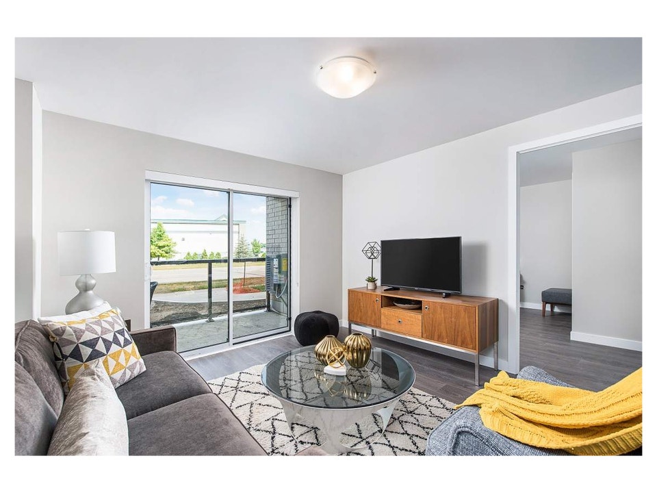 2 Bedroom Apartment for Rent - 220 Ira Needles Blvd 4