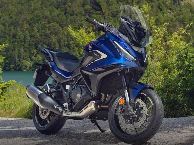 2025 Honda NT1100 DCT in Sport Touring in Cambridge - Image 20