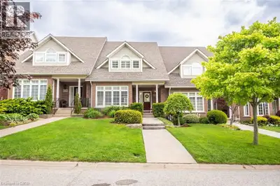 Thoughtfully renovated freehold bungaloft style home in Niagara Falls’ sought-after Stamford neighbo...