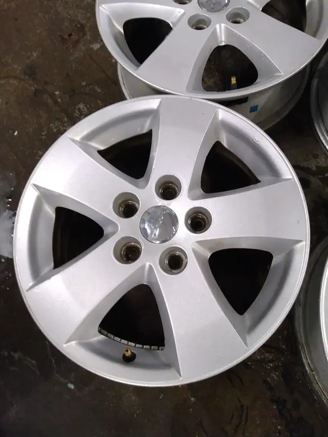 Dodge alloy rims 17inch in Tires & Rims in City of Toronto - Image 3