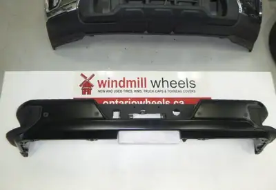 Chevrolet Sierra 2020 - 2024 GMC Sierra or Chevrolet Silverado HD 2500/3500 base Black Rear Bumper w...