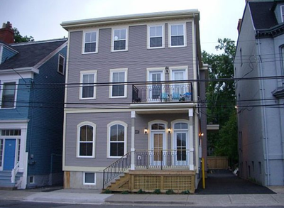 Welcome to 1346 Queen St. 1 Bedroom, 1 Bath (560 sq ft) $1,795 Available May 1, 2026 - Unit 2 Call 9...