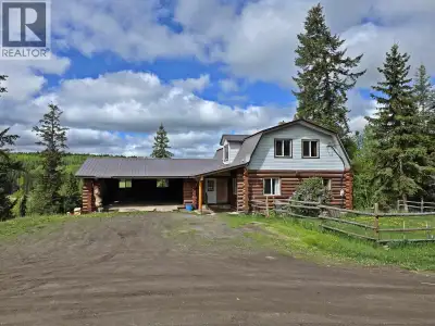 Farm life in the heart of the Cariboo! A fantastic opportunity awaits for those with ambition and gr...