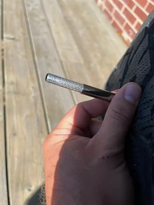 Ram 1500 275-60-20 TOYO G3-ICE ENTRE 8/32 ET 9/32, TRÈS BON 2023 in Cars & Trucks in St-Georges-de-Beauce - Image 8