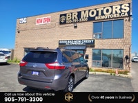 Ontario vehicle with Lots of Options! Call (905) 791-3300 - Grey Fabric interior, - AWD, - Gracenote... (image 5)