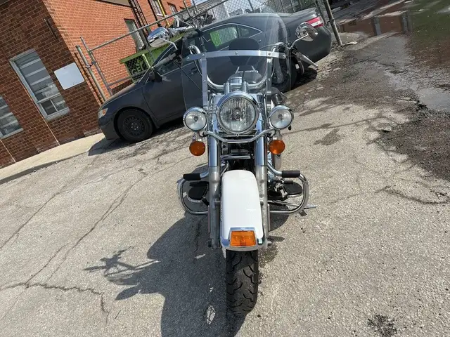 2012 Harley-Davidson Heritage Softail Classic ~ HERITAGE SOFTAIL in Street, Cruisers & Choppers in City of Toronto - Image 9