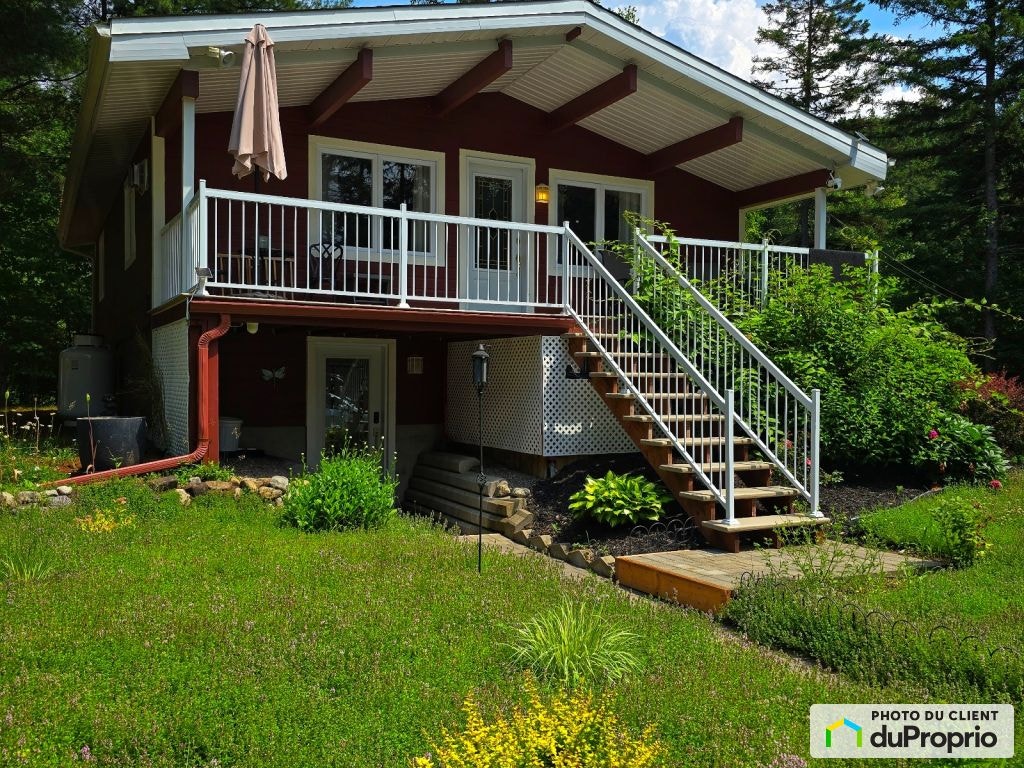 $465,000 - Raised Bungalow for sale in St-Adolphe-D'Howard — photo 1