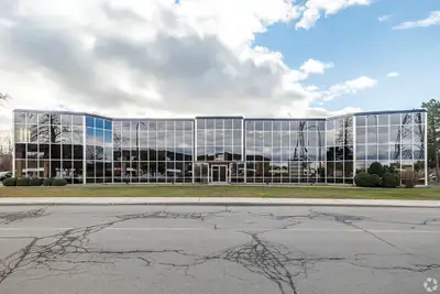 223 Colonnade Rd., Ottawa South | Office Space for Lease Price: $15.00/sf OPC: $15.71/sf Availabilit...