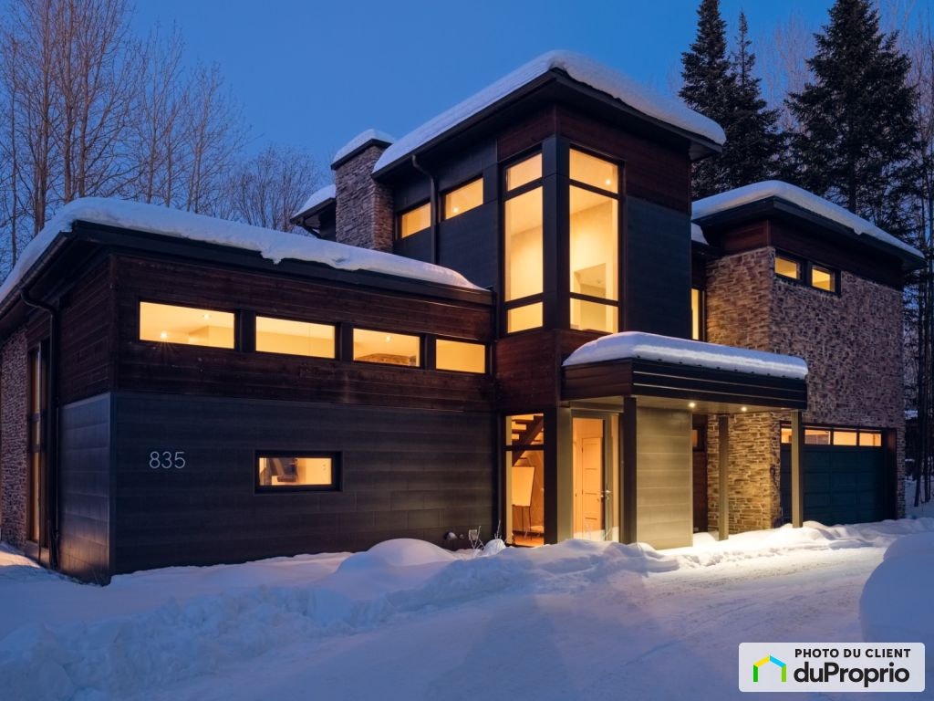 $895,000 - 2 Storey for sale in Shawinigan (Lac-A-La-Tortue) — photo 1