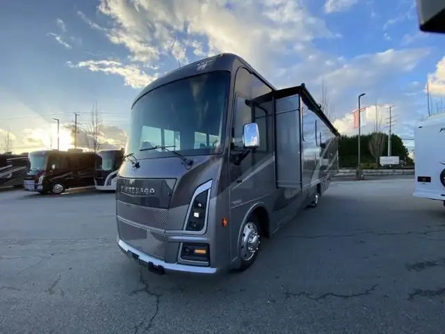 2025 Winnebago Vista 33K in RVs & Motorhomes in Abbotsford - Image 6