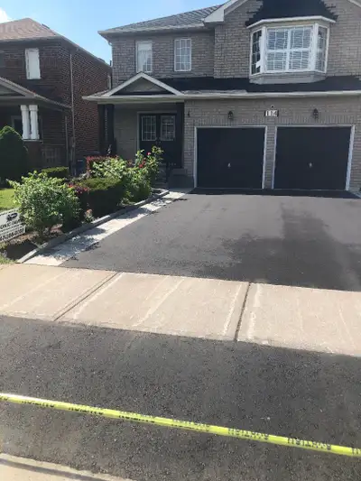 BRAMPTON - ROOM FOR RENT