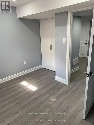 44 MERRYBROOK (BSMT) TRAIL Brampton (Northwest Brampton), Ontari