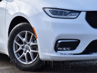 APPLE CAR PLAY, BALANCE OF WARRANTY, ANDROID AUTO, **MARKET VALUE PRICING**, CLEAN CARFAX, 10.1" Tou... (image 5)