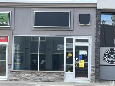 Prime commercial/retail space located on main street Bonnyville. This part of a shared building has...