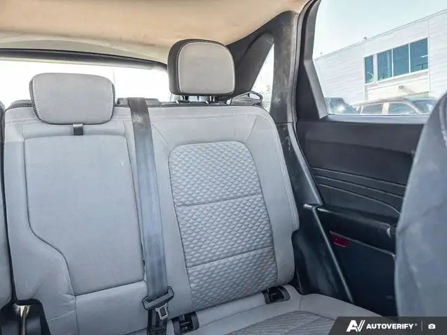 2021 Ford Escape SE | AWD | HEATED SEATS & STEERING | CARPLAY in Cars & Trucks in Edmonton - Image 16