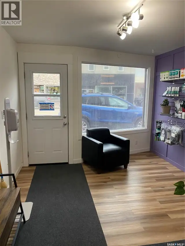 623 Main STREET Moosomin, Saskatchewan in Commercial & Office Space for Sale in Regina - Image 3