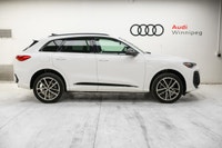This Audi Q5 boasts a Intercooled Turbo Gas/Electric I-4 2.0 L/121 engine powering this Automatic tr... (image 3)