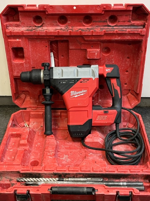 Milwaukee Tool  1-3/4 -inch SDS-MAX Corded Combination Hammer in Power Tools in Oakville / Halton Region