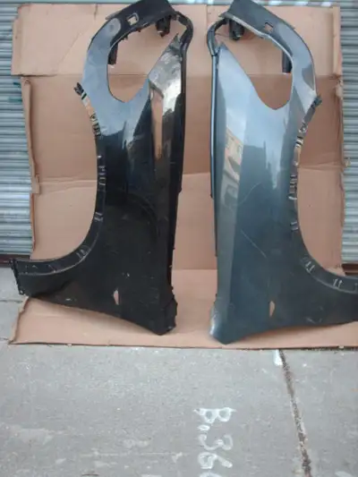 Good used O.E. left AND right fenders (5165 7 222995/222996) for models '11 - '13, exc. "M" models....