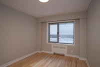 Akelius two bedroom apartment for rent. Located near Doctor Penfield in the Downtown - McGill neighb... (image 1)
